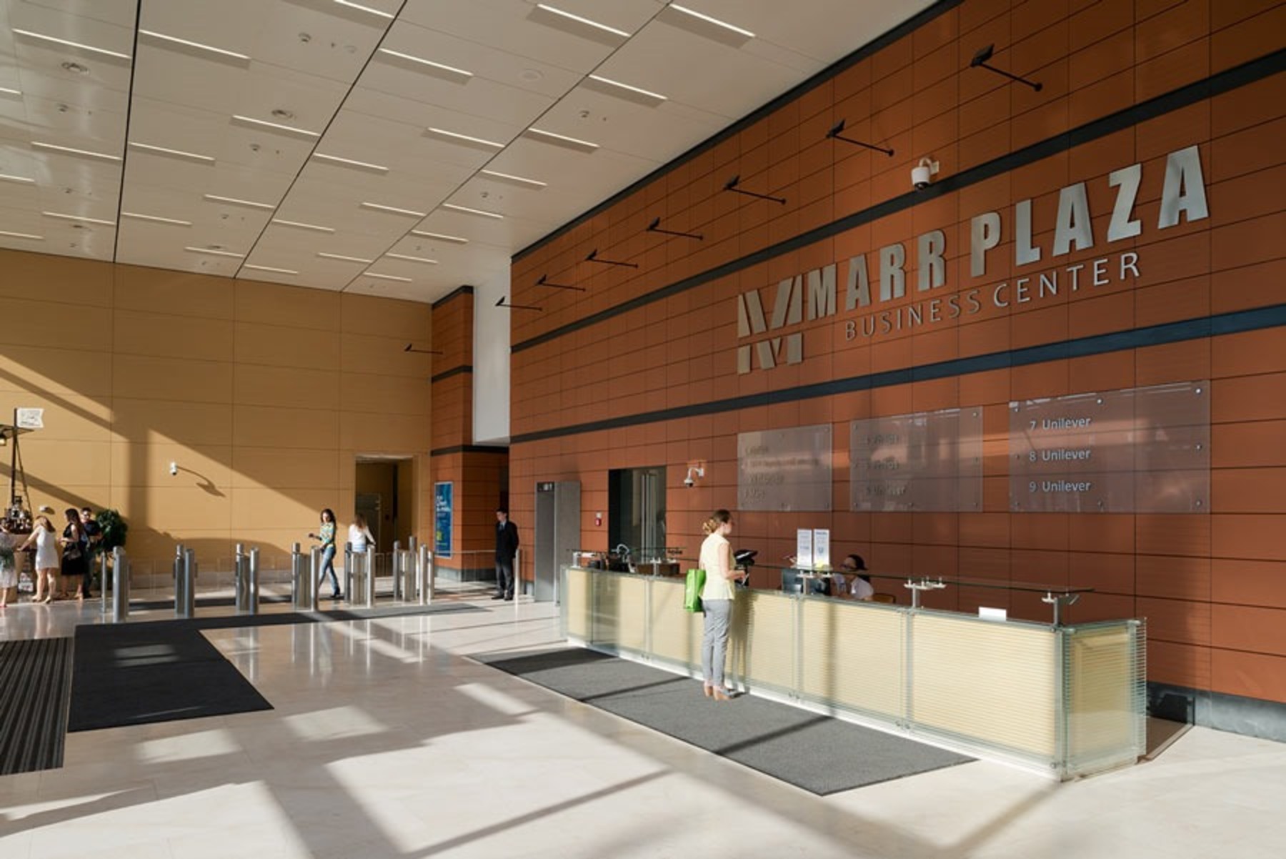 Офисное помещение 1212  кв.м. в бизнес-центре Марр Плаза в длительную прямую аренду от собственника. Москва, Сергея Макеева ул., 13